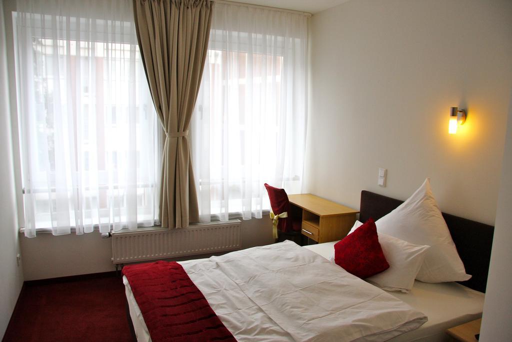 Hotel Gemini دوسلدورف الغرفة الصورة